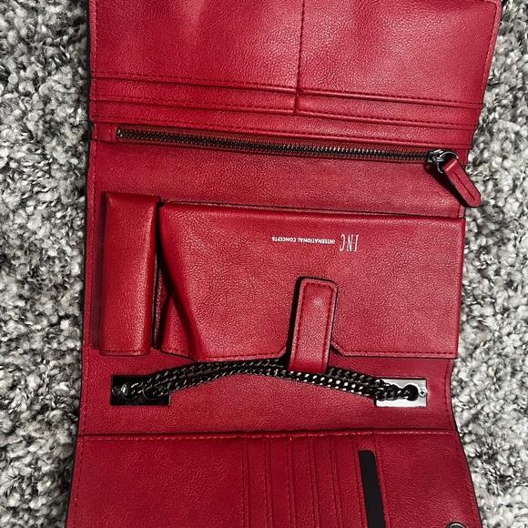 Red Purse/Bag with black chain strap - Picture 3 of 5